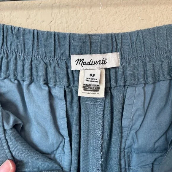 Madewell The Linen-Blend Tailored Tapered Pant in Ocean - Picture 3 of 11